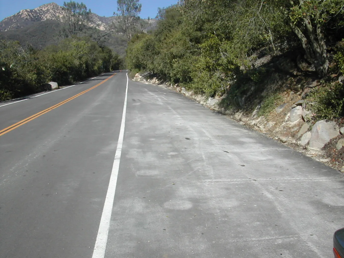 Mission Canyon Road, pocket parking