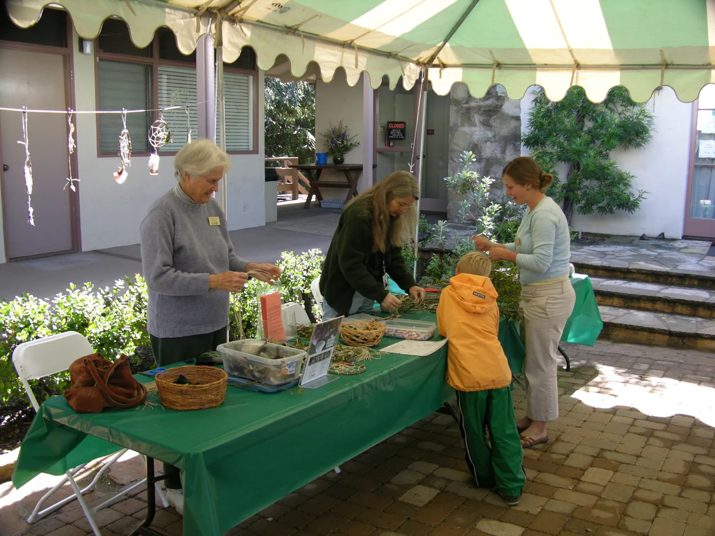 Patrick Dougherty Toad Hall Grand Opening Crafts