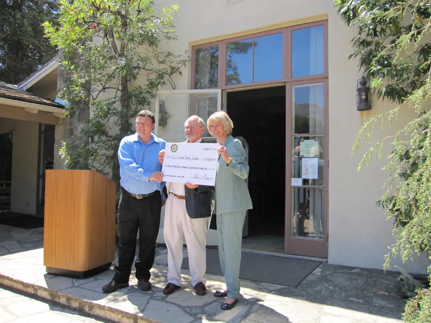 Lois Capps presentation of IMLS grant funds for SBBG GIS project