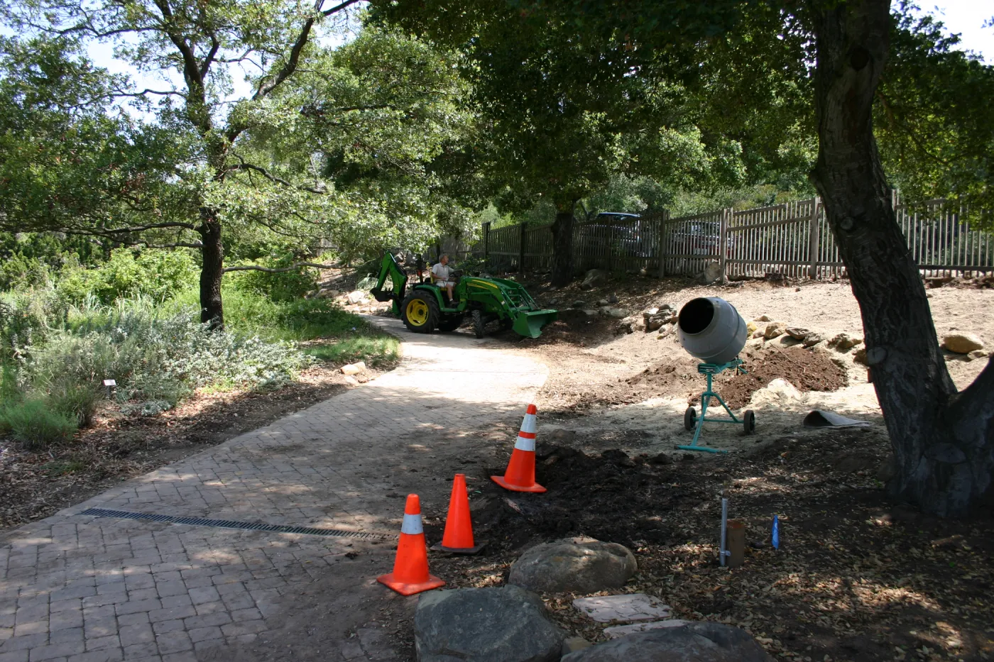 construction of new Conservation Display