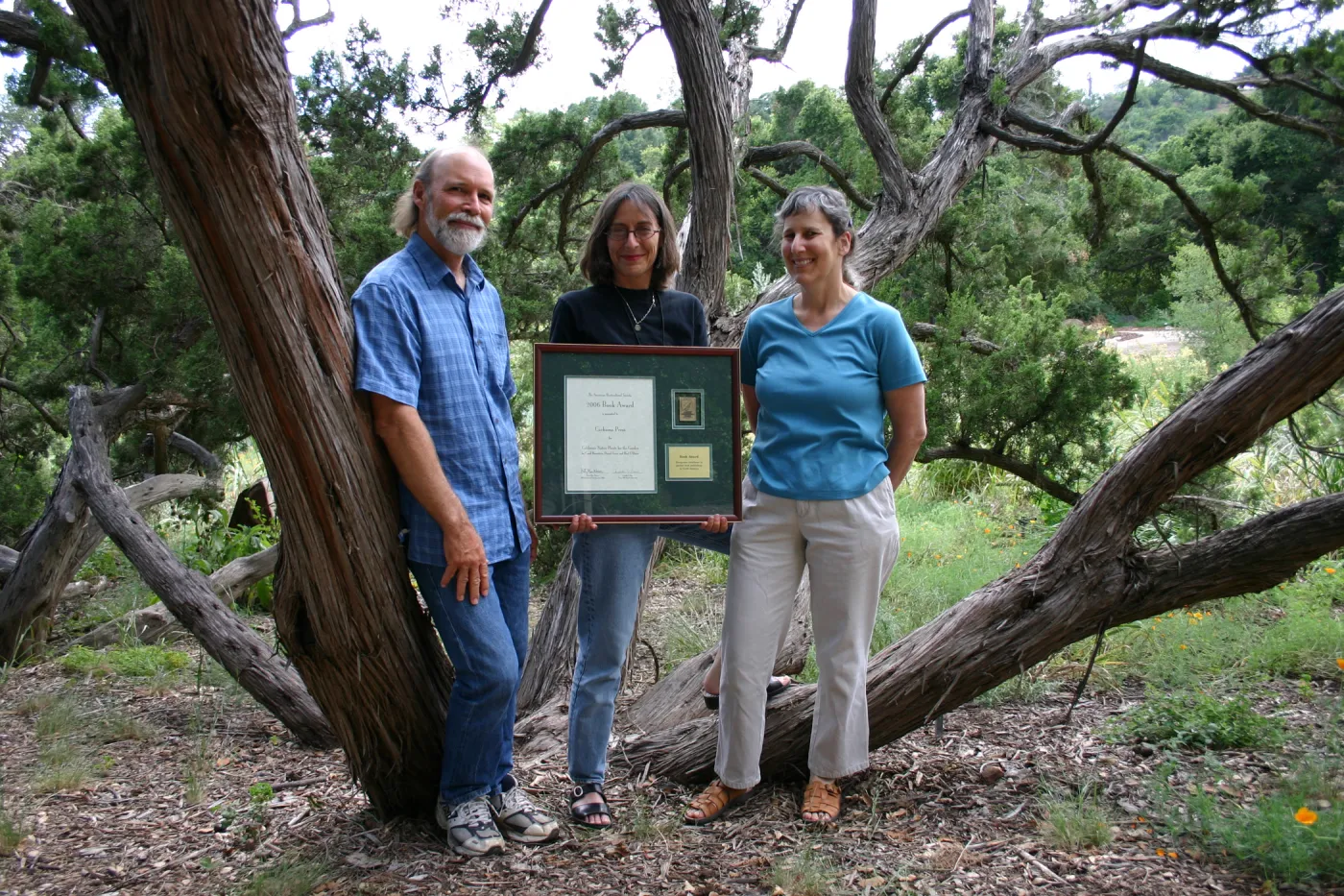American Horticultural Society 2006 Book Award, presented to Carol Bornstein at SBBG, for California Native Plants for the Garden