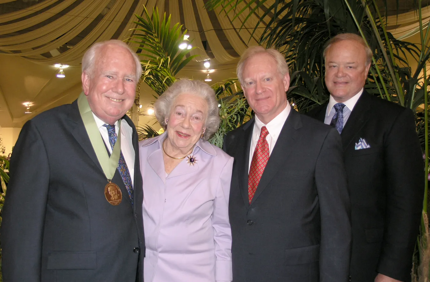 Peter Raven with Pritzlaff medal, Orchid Show event, 2007