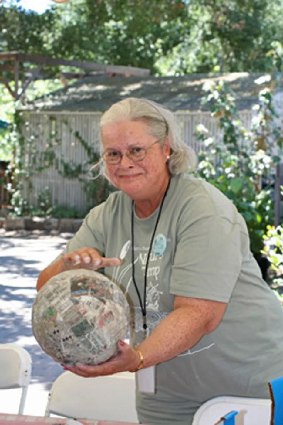 Linda Bizzelle, paper mache crafts, SBBG Summer Nature Camp, 2006
