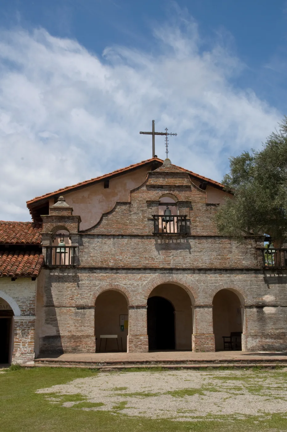 Mission San Antonio, Fort Hunter Liggett, SBBG Research and Conservation staff field trip, 2006