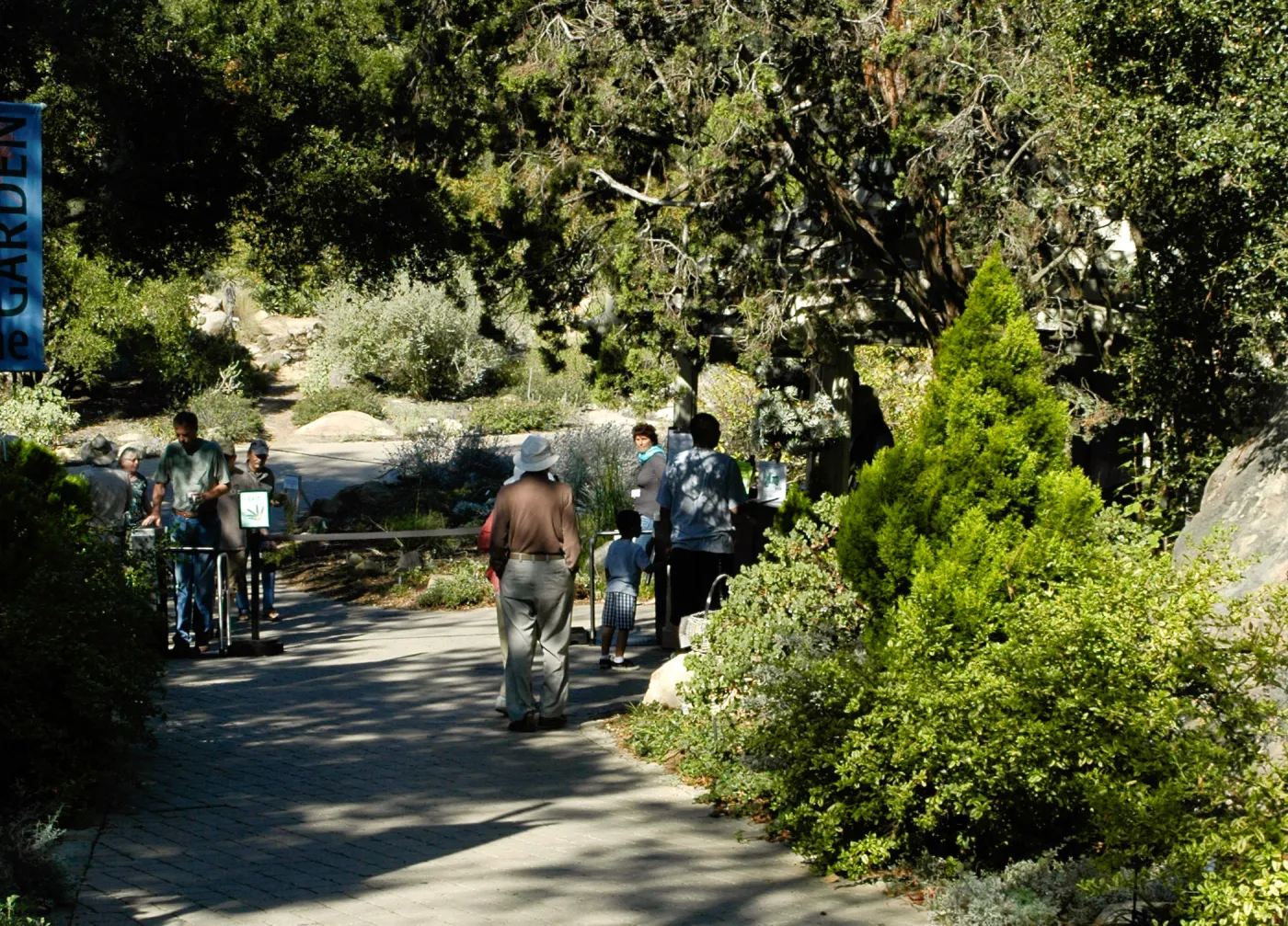 visitors at the Garden Entrance, SBBG Community Free Day, October 16 2011