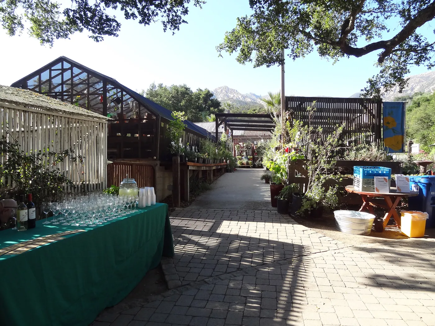 SBBG hosts Santa Barbara Chamber of Commerce Mixer, June 2013, sustainable event, zero waste goal