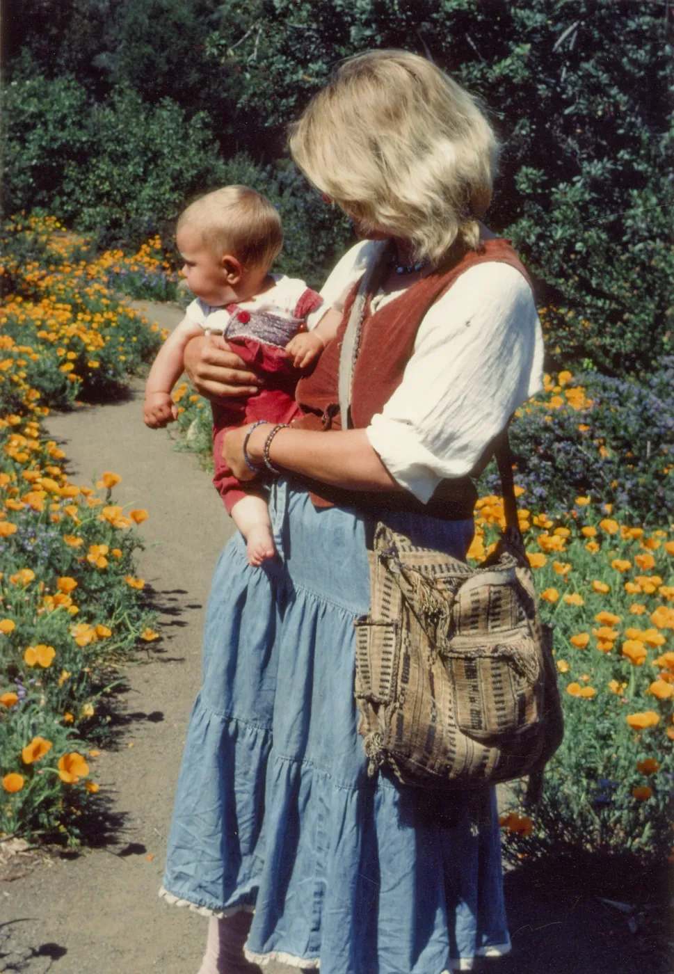 Carol, Ariel Ostroff at the Botanic Garden