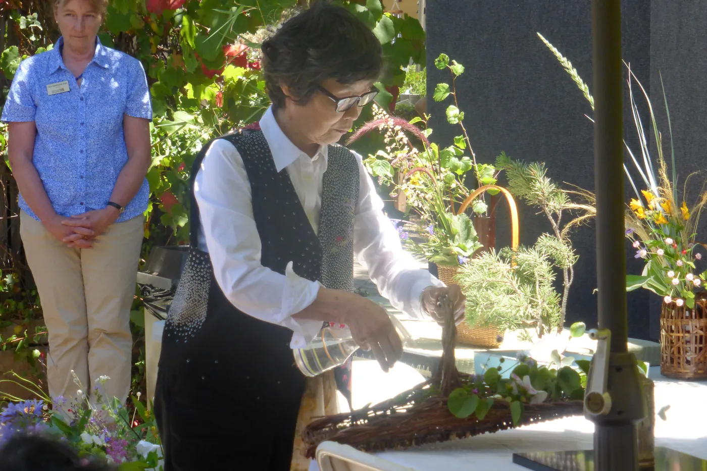Ikebana Demonstration with Master Sachiko Sekichi from Kyofu-Ryu School of Ikebana
