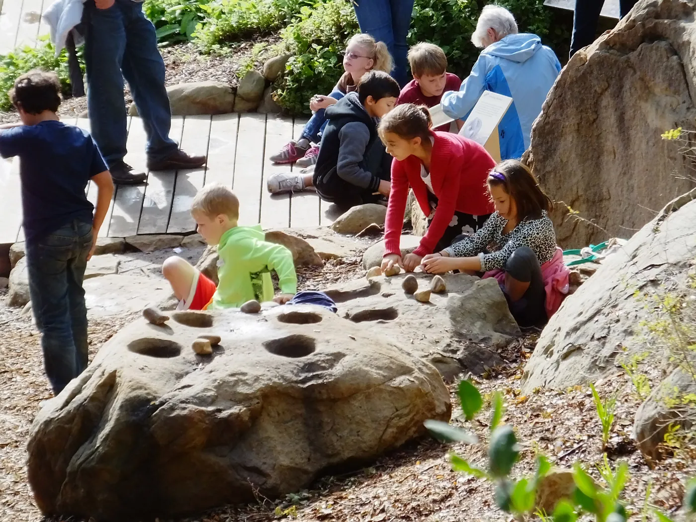 3rd graders from Hope School, Chumash Uses of Native Plants Tour
