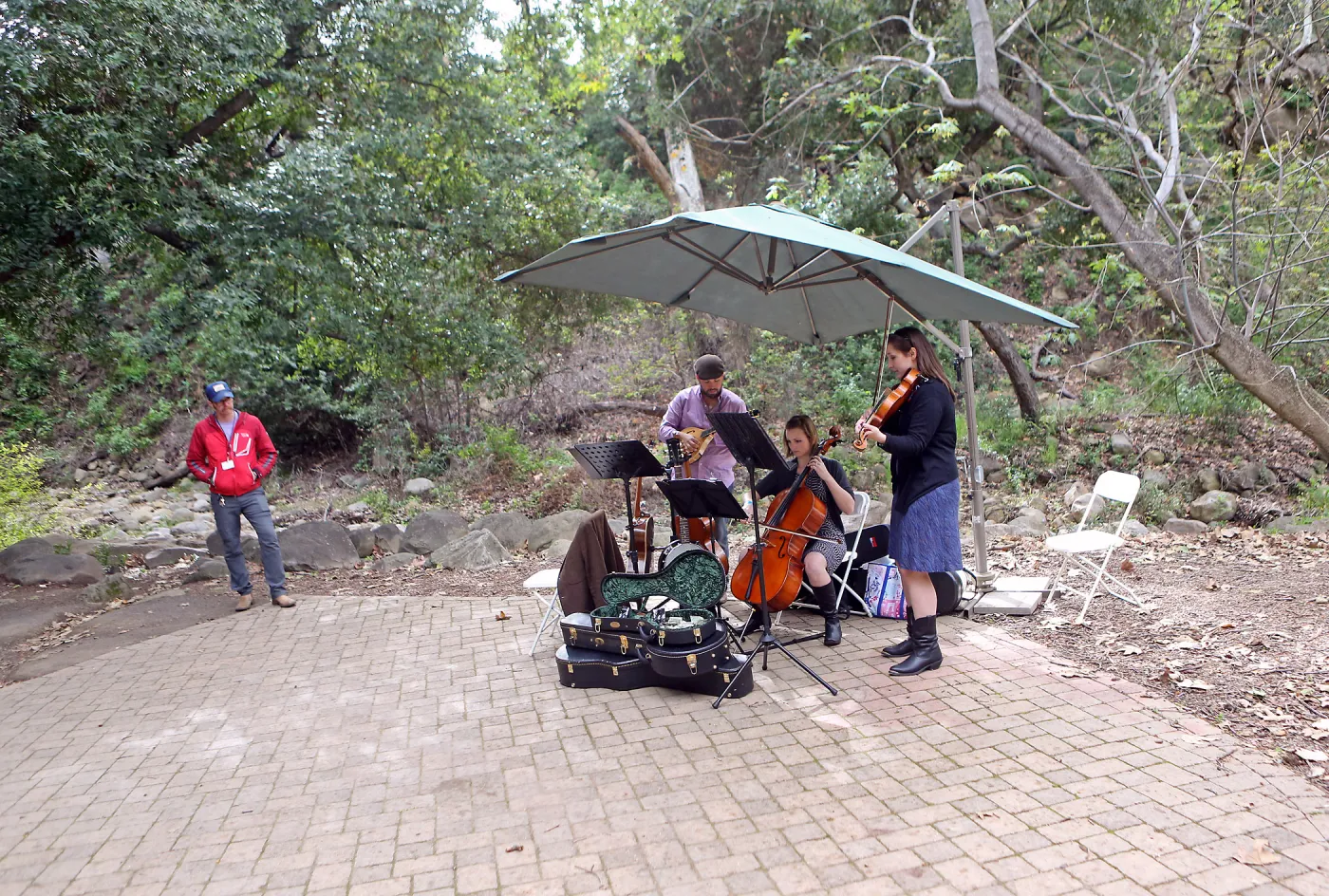 2015 Santa Barbara Beer Garden Event, Mission Creek Trio