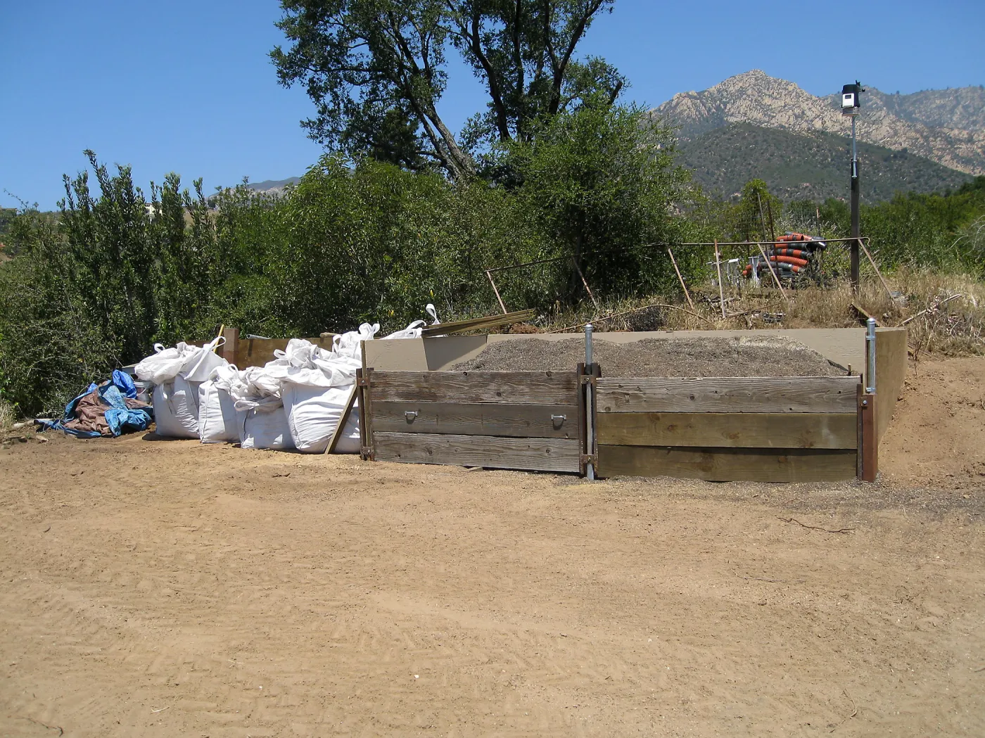 Soli Bins, Hort Unit