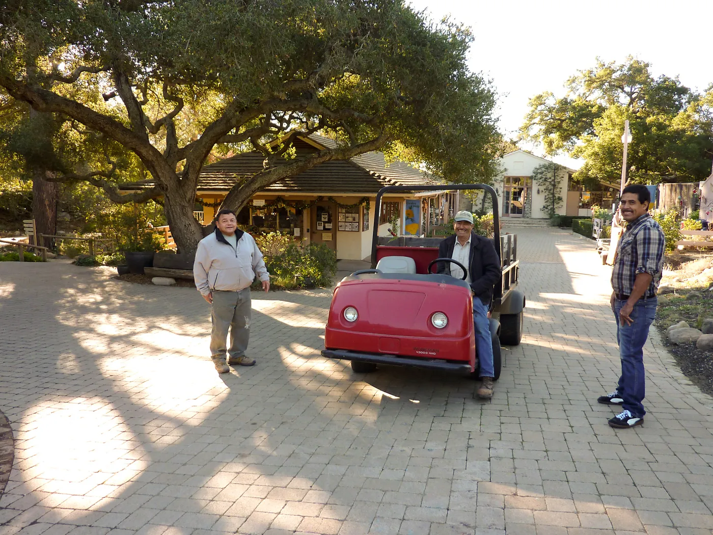 Jim Lechuga, Manuel Gonzales, in front of Gift Shop