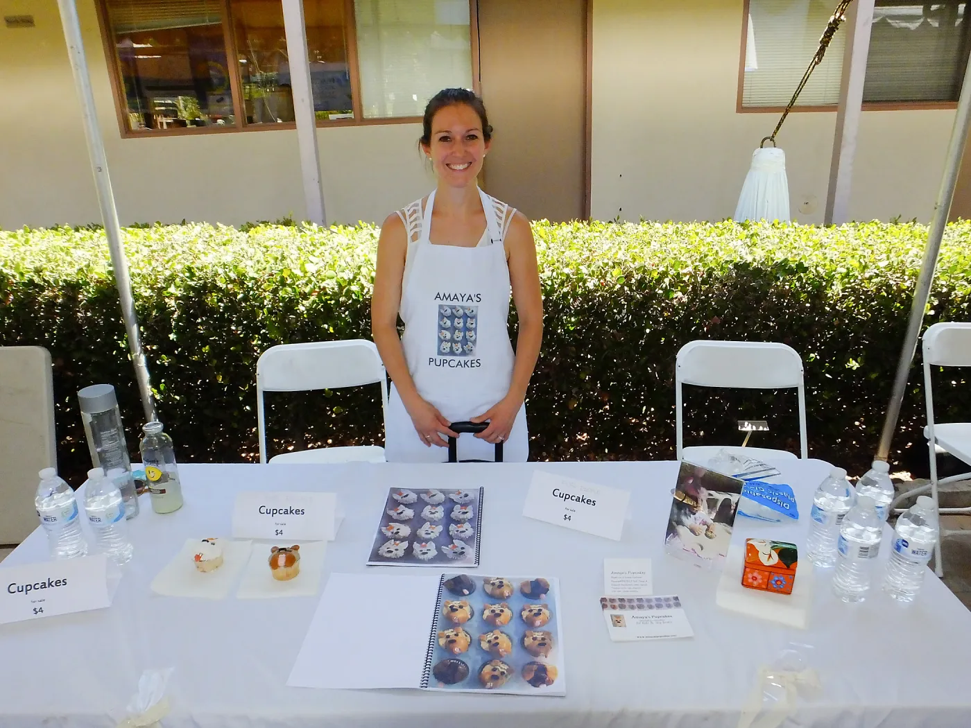 Trails n Tails 2015, Amaya's Pupcakes exhibit