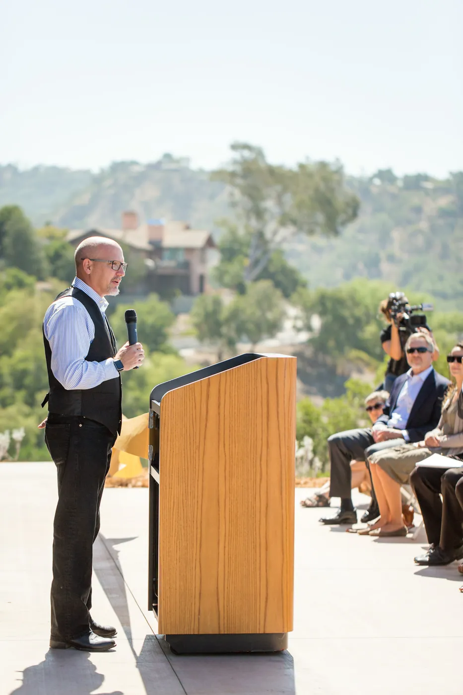 Pritzlaff Conservation Center Ribbon Cutting Celebration, Steve Windhager speaking to guests