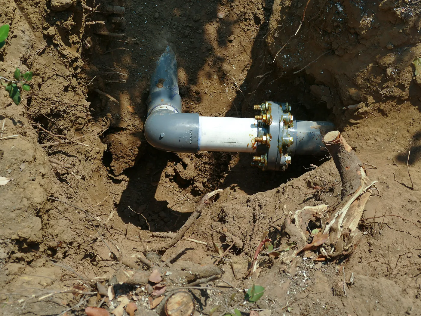 4-inch pipe repair, just north of Tunnel Road reverse pressure device