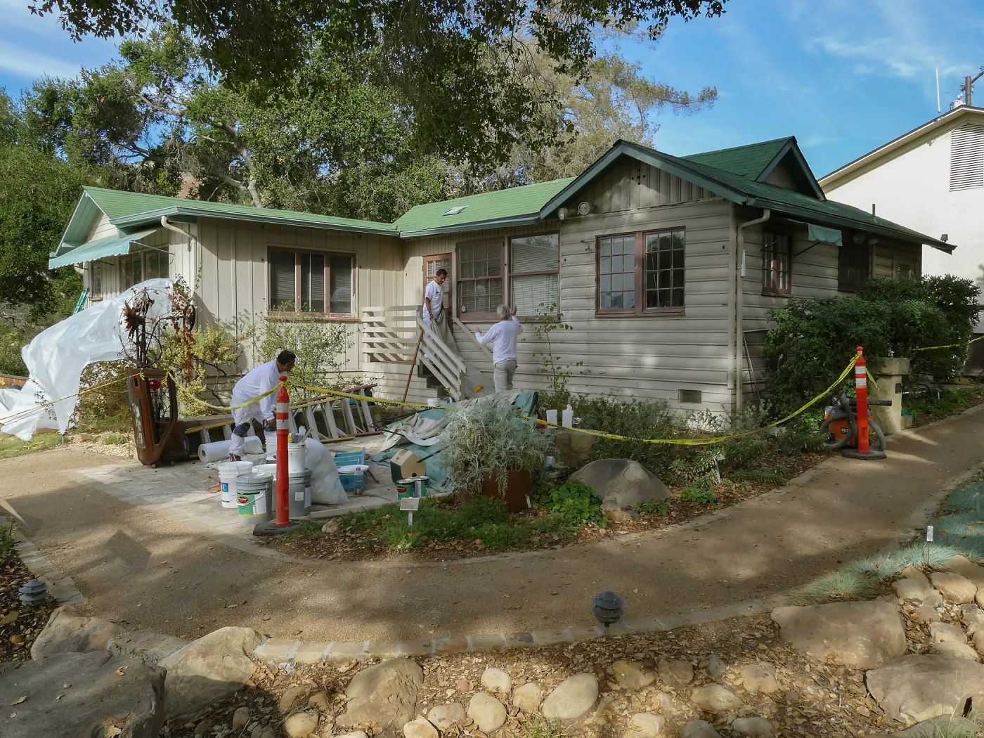 Volunteer Cottage repainting