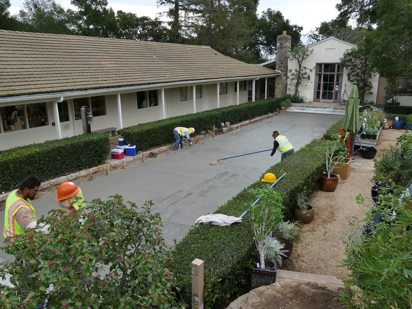 Courtyard renovation, finishing concrete surface