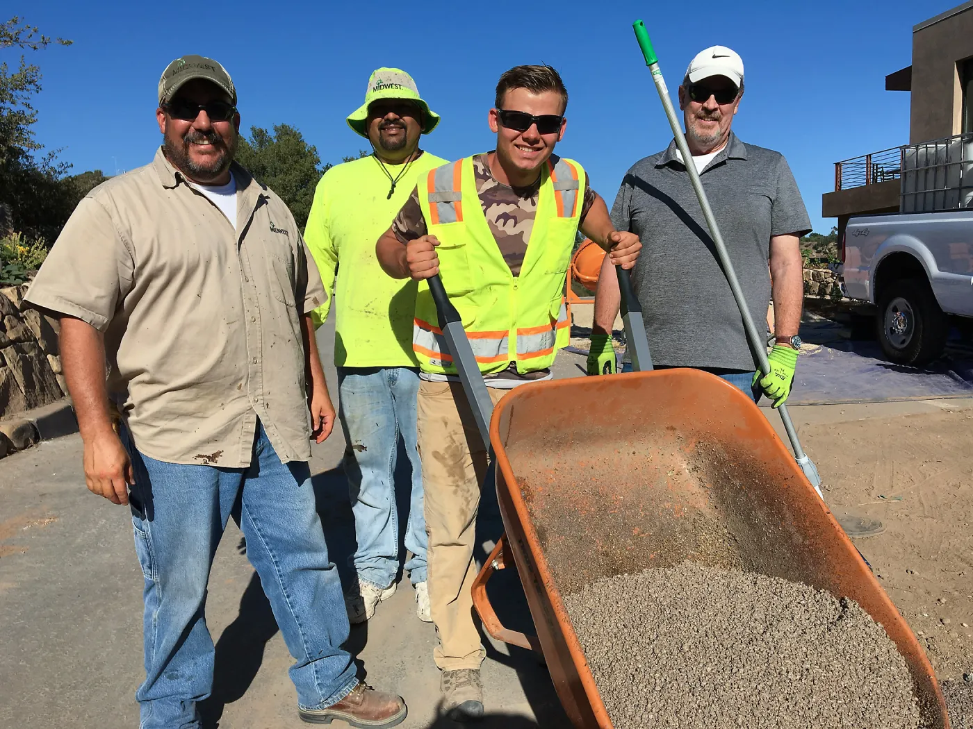 Midwest Industries installing Eco-PaveÂ® path at the Island View Garden