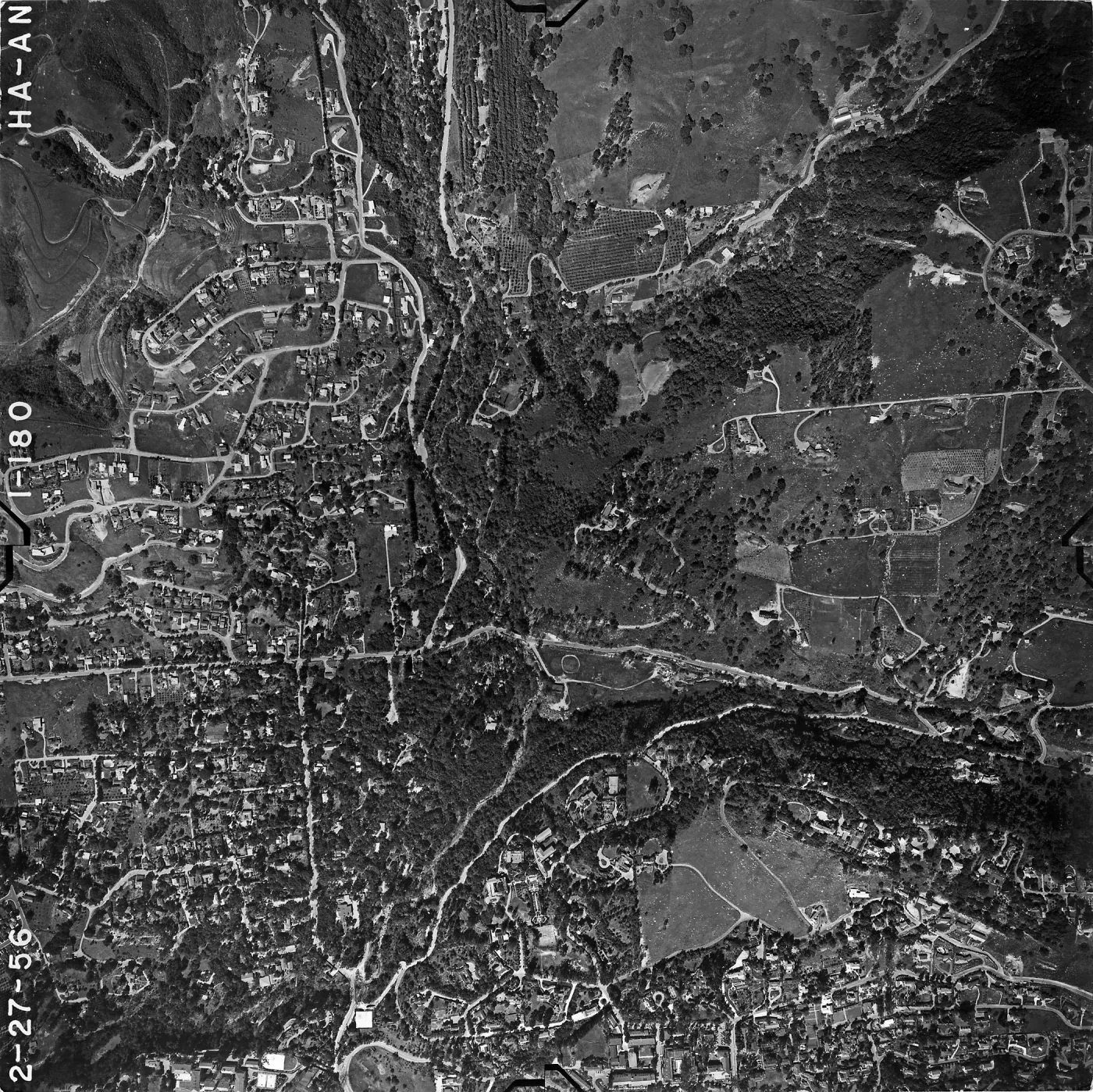 Aerial photograph of SBBG and vicinity