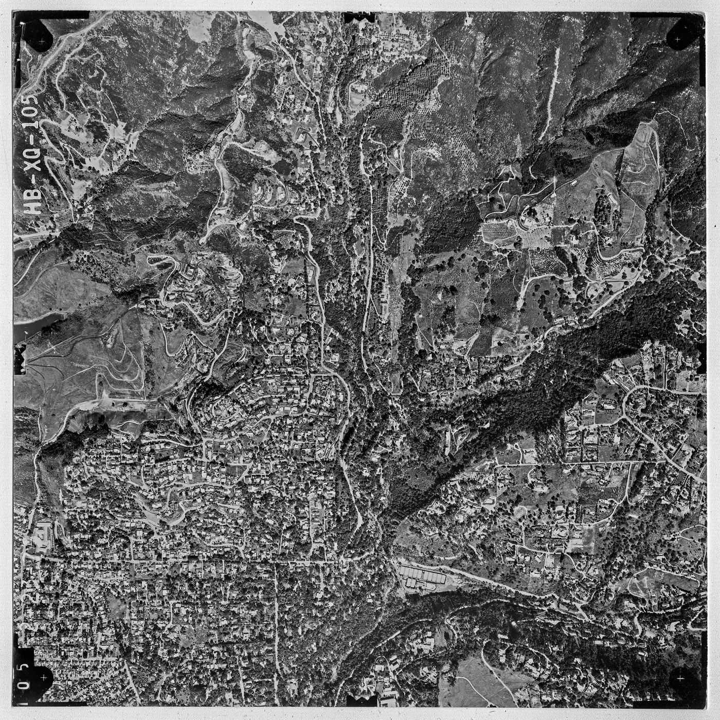 Aerial photograph of SBBG and vicinity