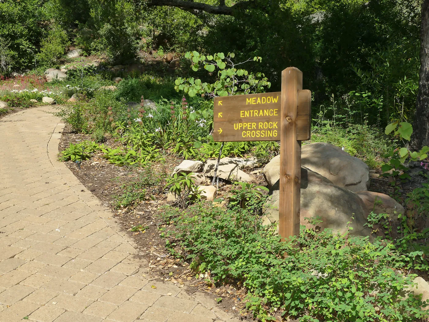 Wayfinding sign 12cb