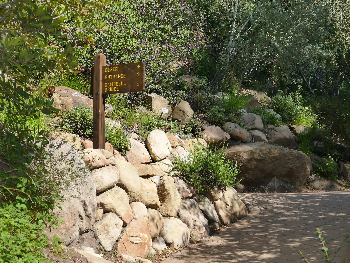 Wayfinding sign 13cb