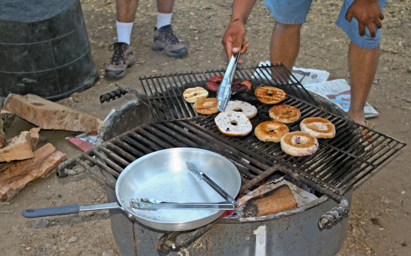 FamCamp 2008, Toasting bagels
