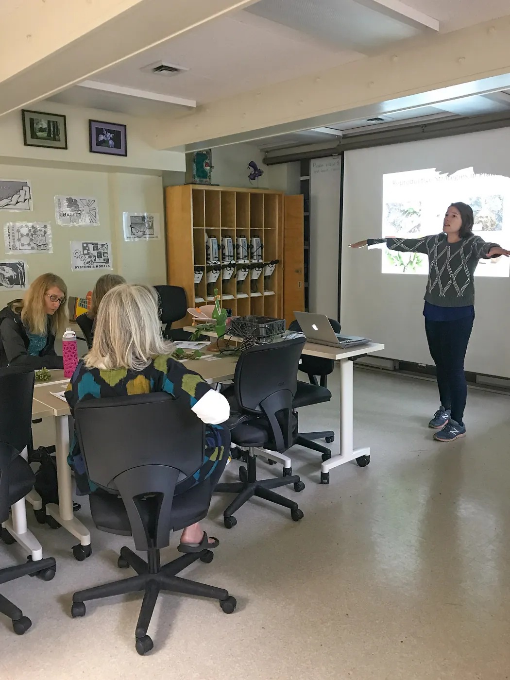 Botany Basics: Reproductive Structures class taught by Natalie Love