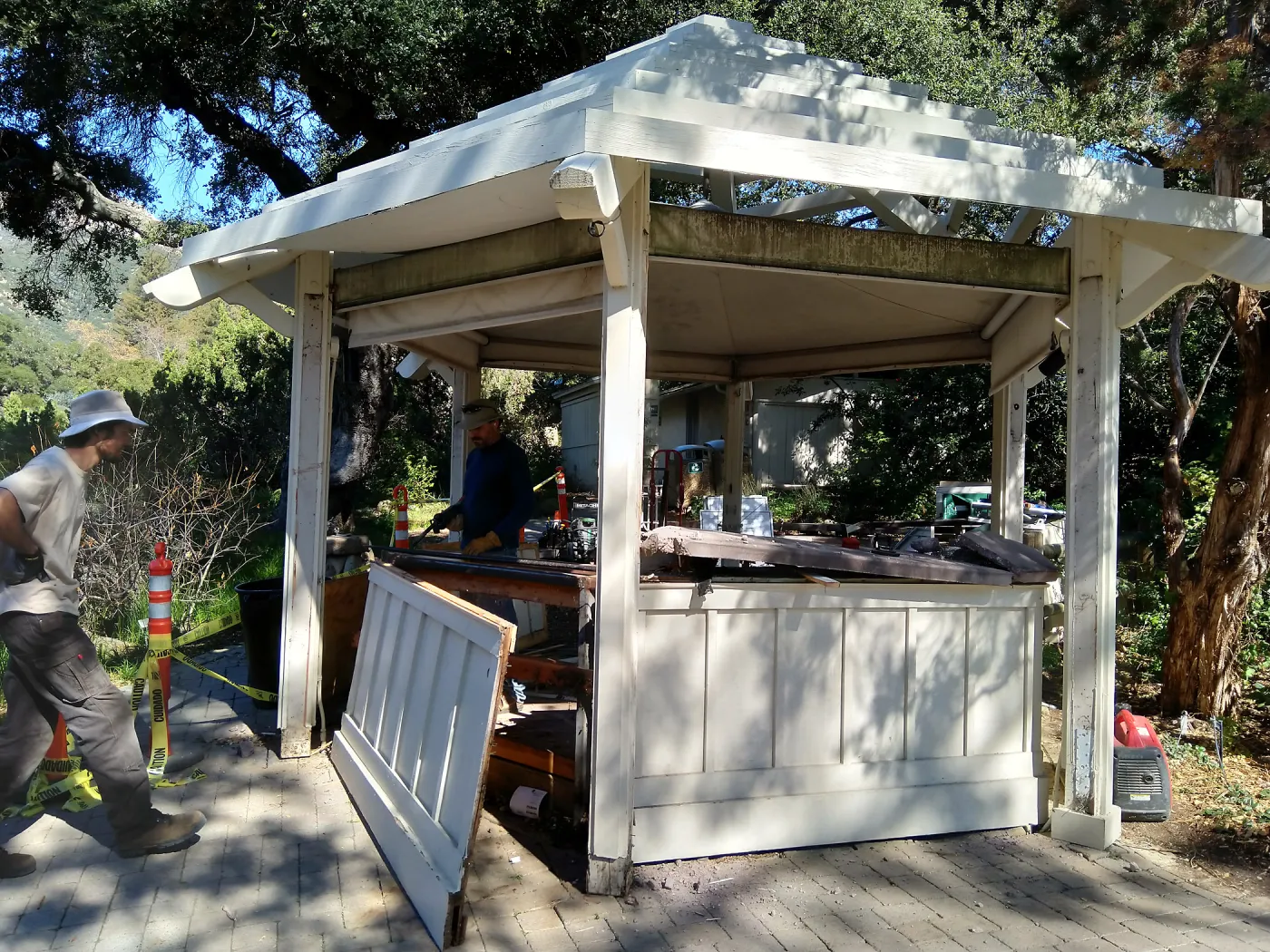 Preparing entry kiosk for renovation