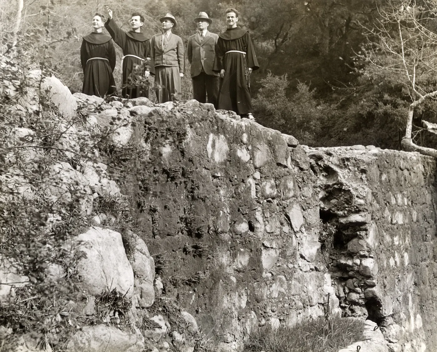 Dam with Padres, Maunsell Van Rensselaer, General William Lassiter 