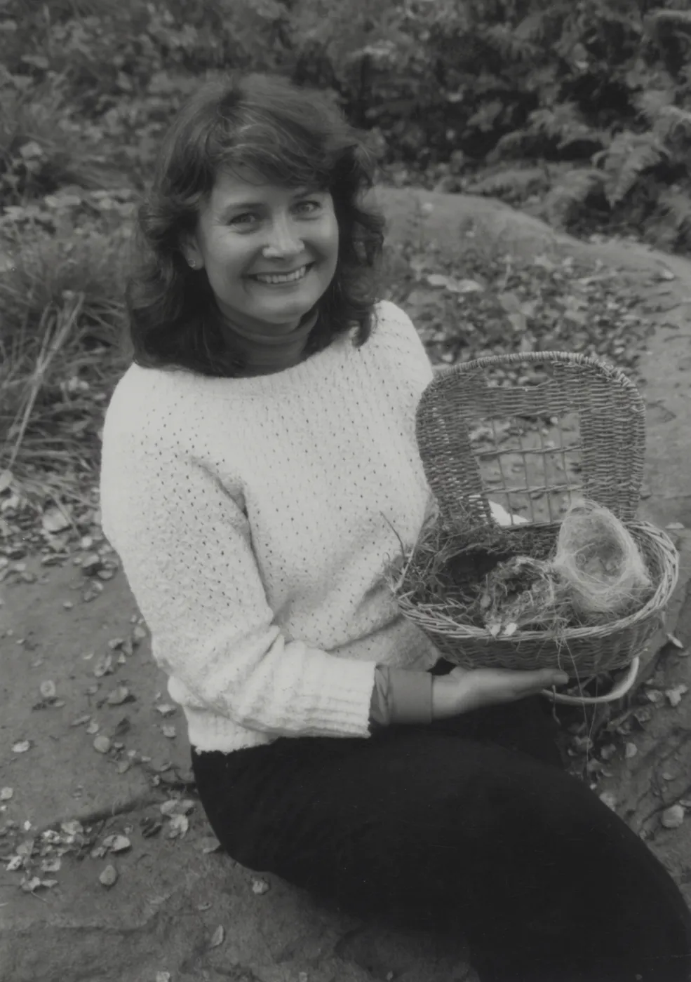 Deborah McCleister displays nests from her class Nests of our Feathered Friends at SBBG