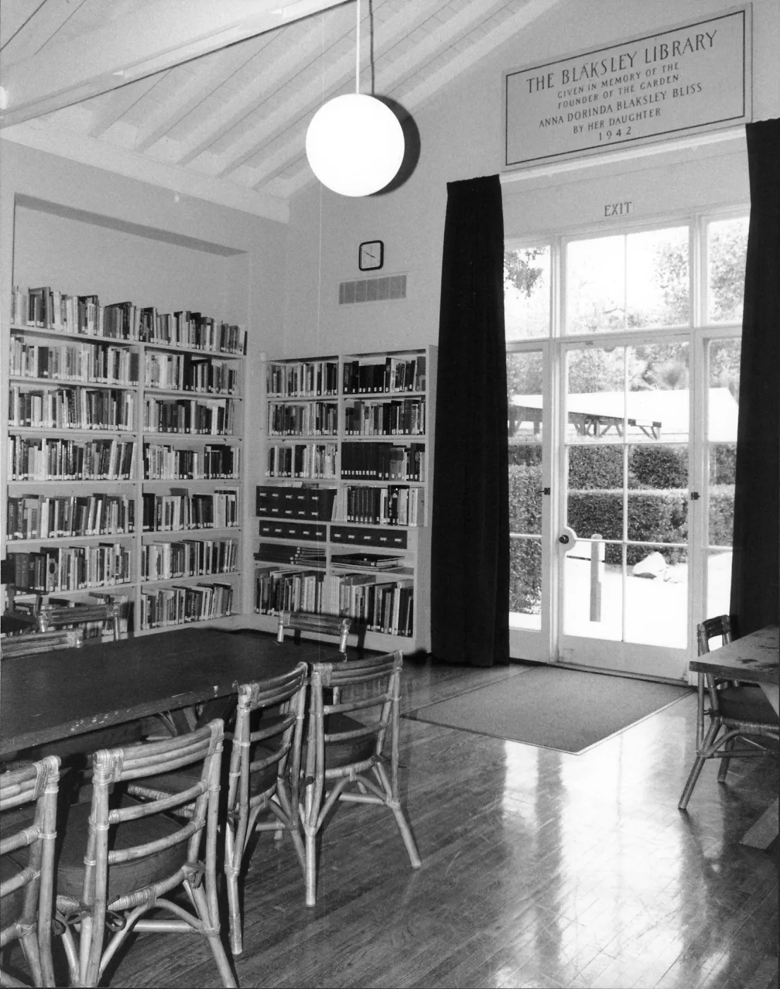 2014 AAM Accreditation Self-Study Documentation: Library (interior)