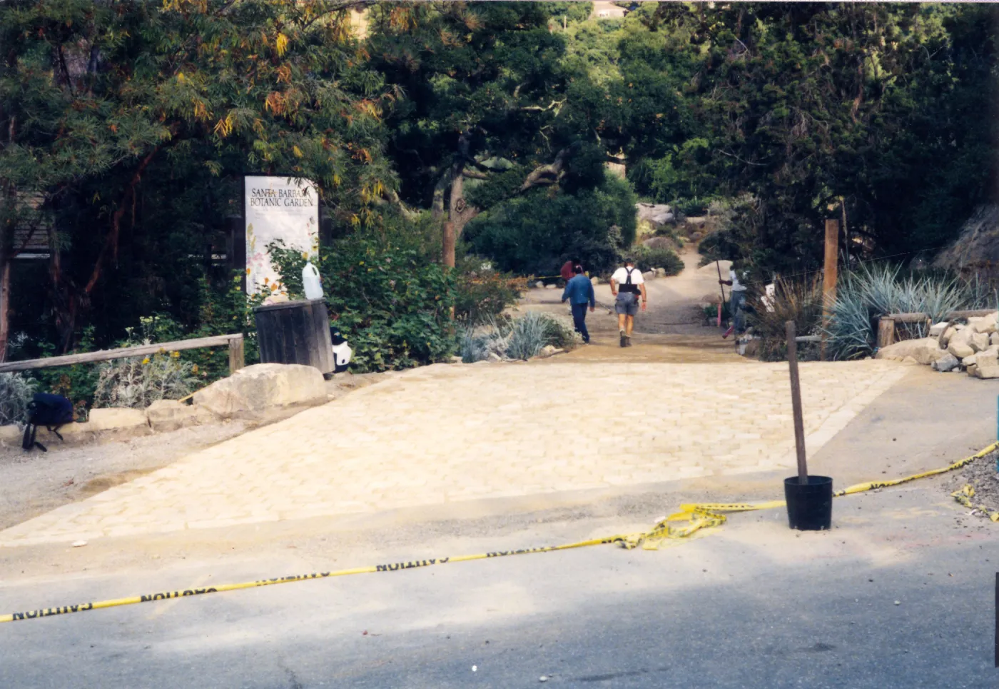 1998 construction of the entrance kiosk and stone pavers