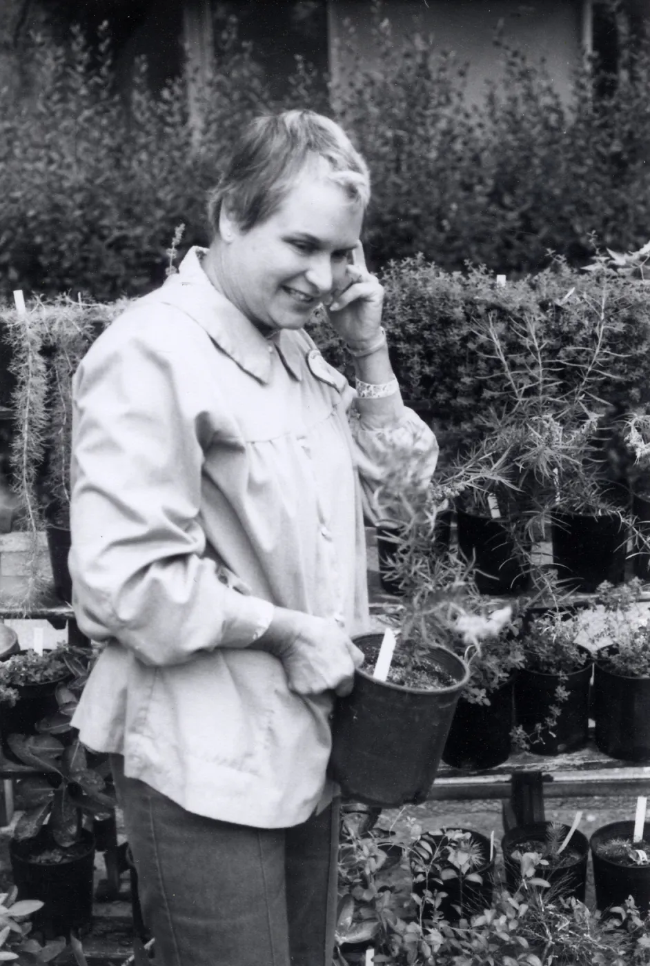 Volunteers - Garden Growers, Garden Grower Lila Sexton preparing for plant sale