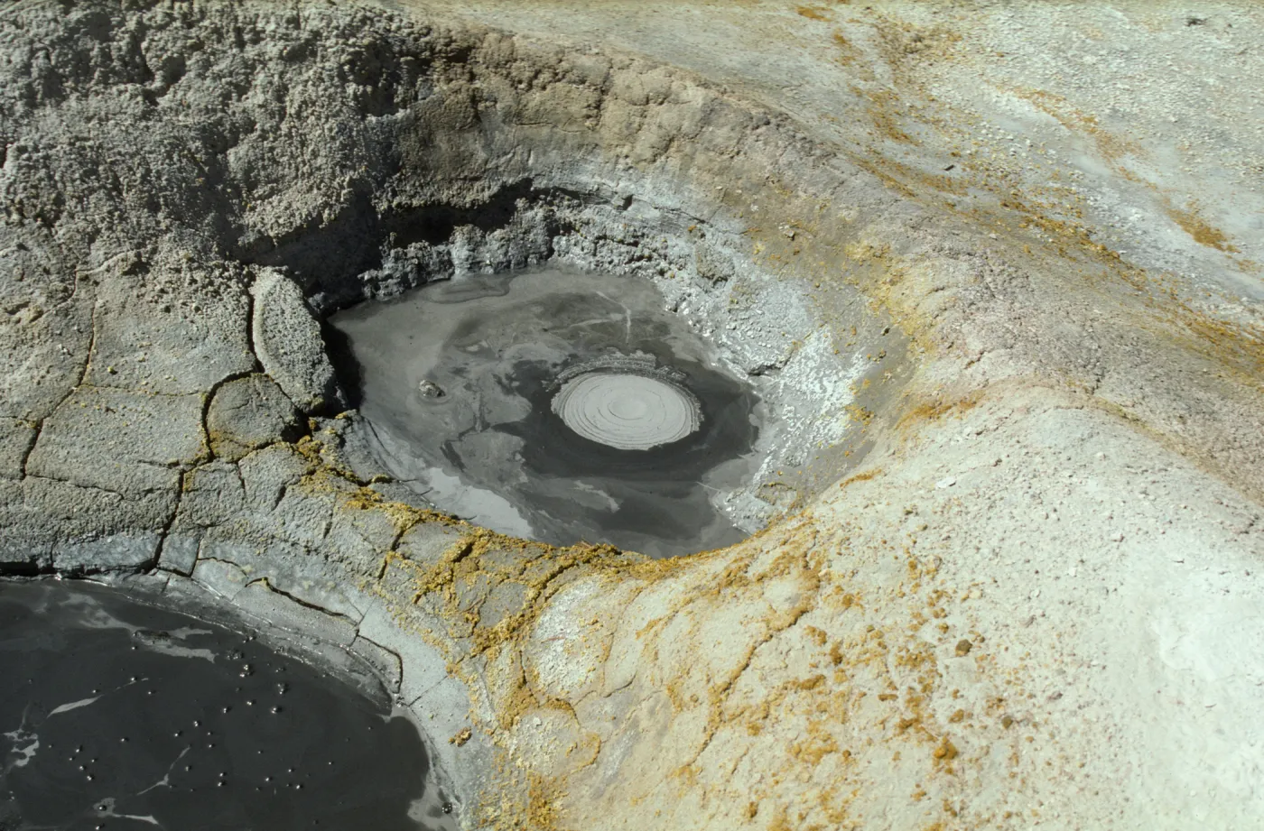 Mud pot - Lassen