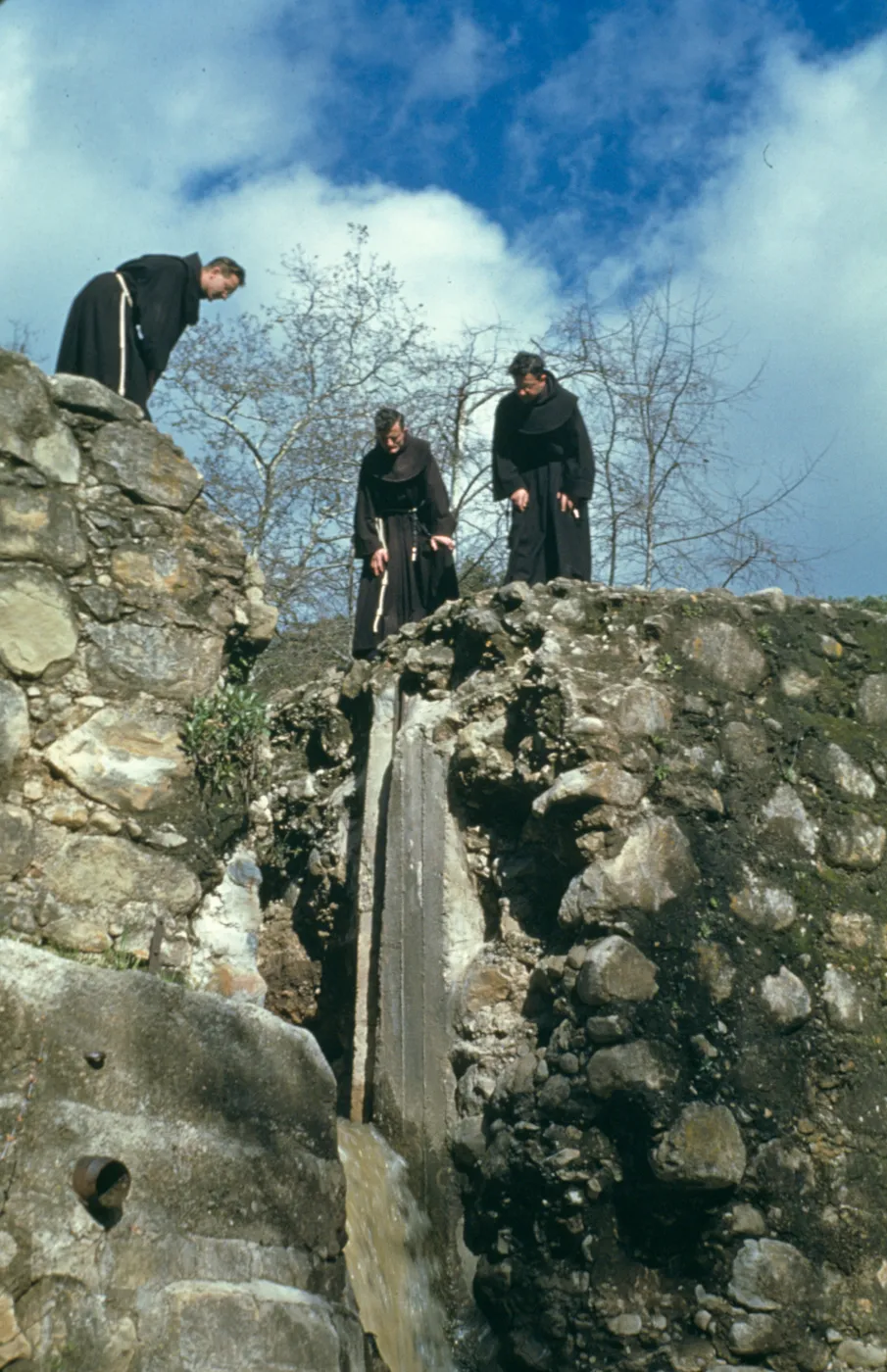 Padres, Old Mission Dam