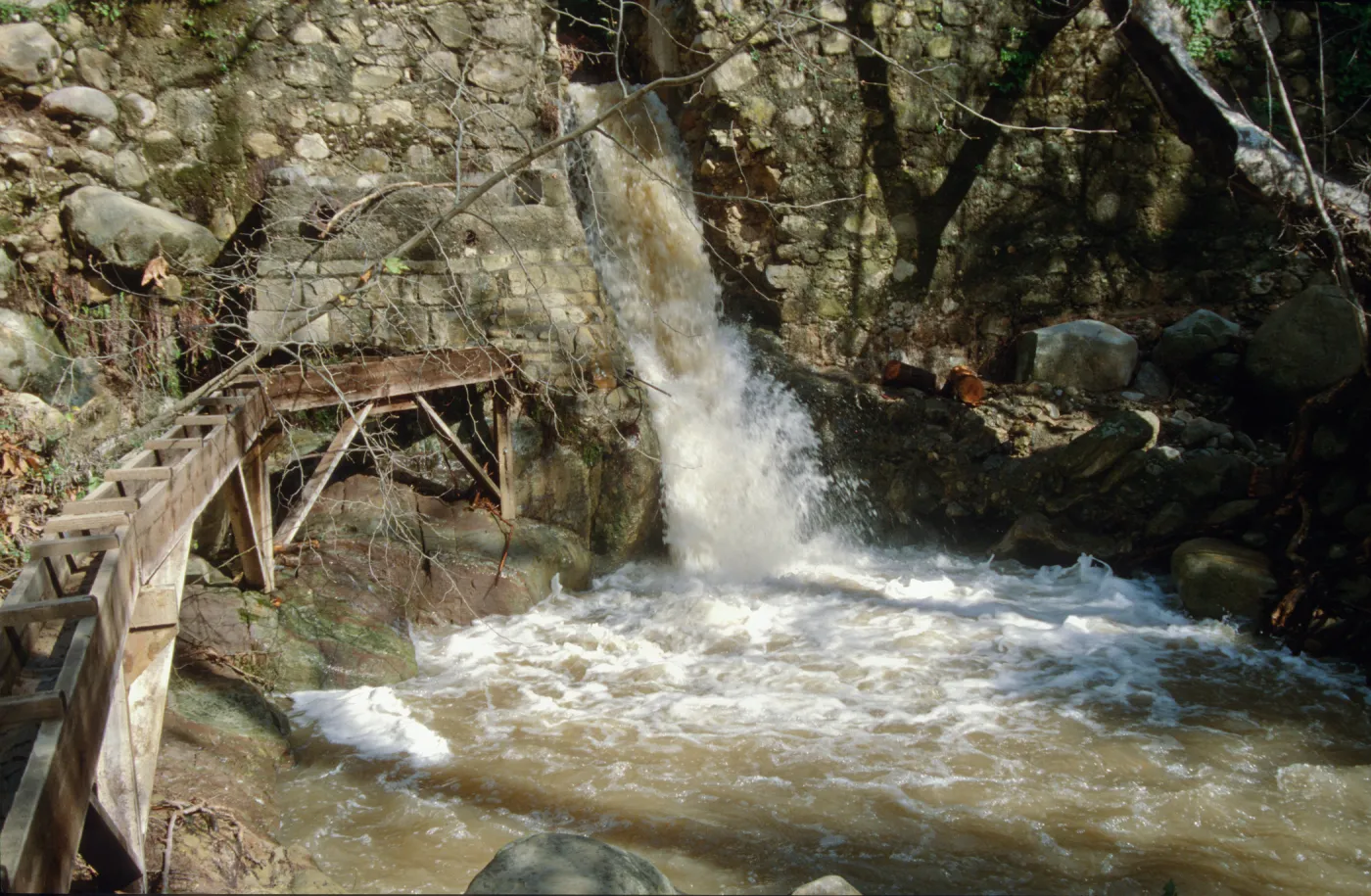 Aqueduct below Mission Dam