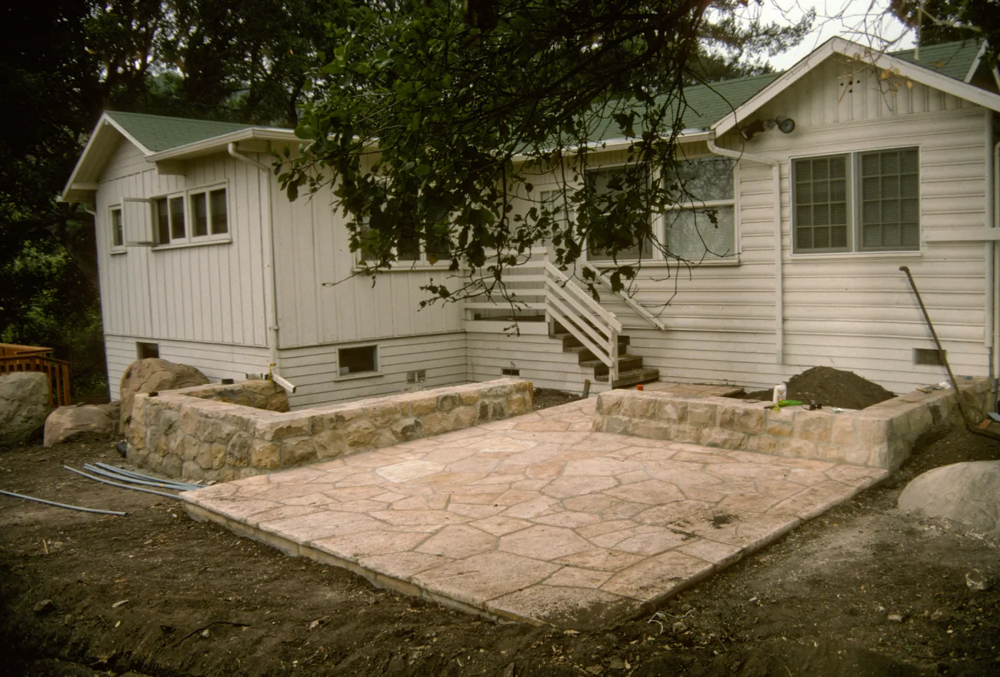 Constructing Home Demonstration Garden 