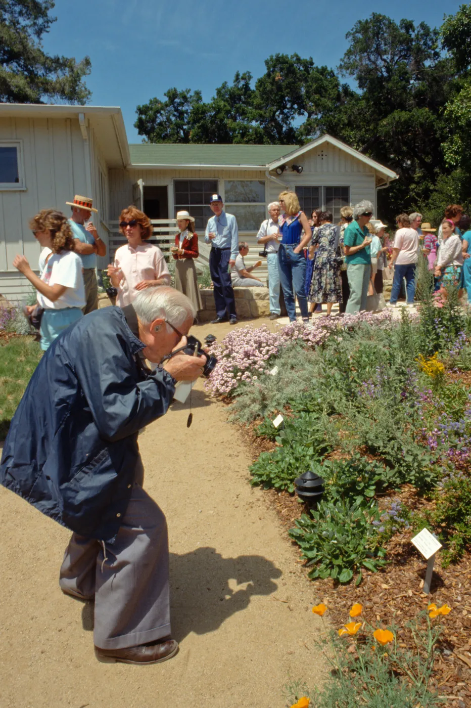 Home Demonstration Garden Dedication