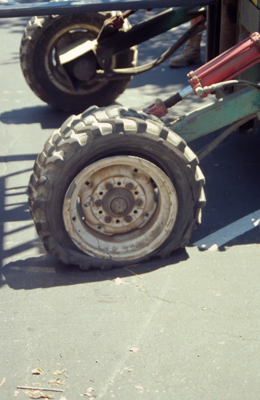 Lawn installation (flat tire on the tractor)