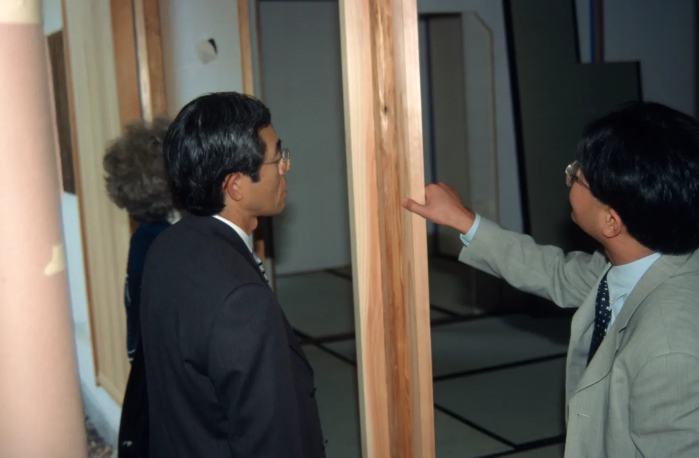 Japanese consul-general visit to Tea House