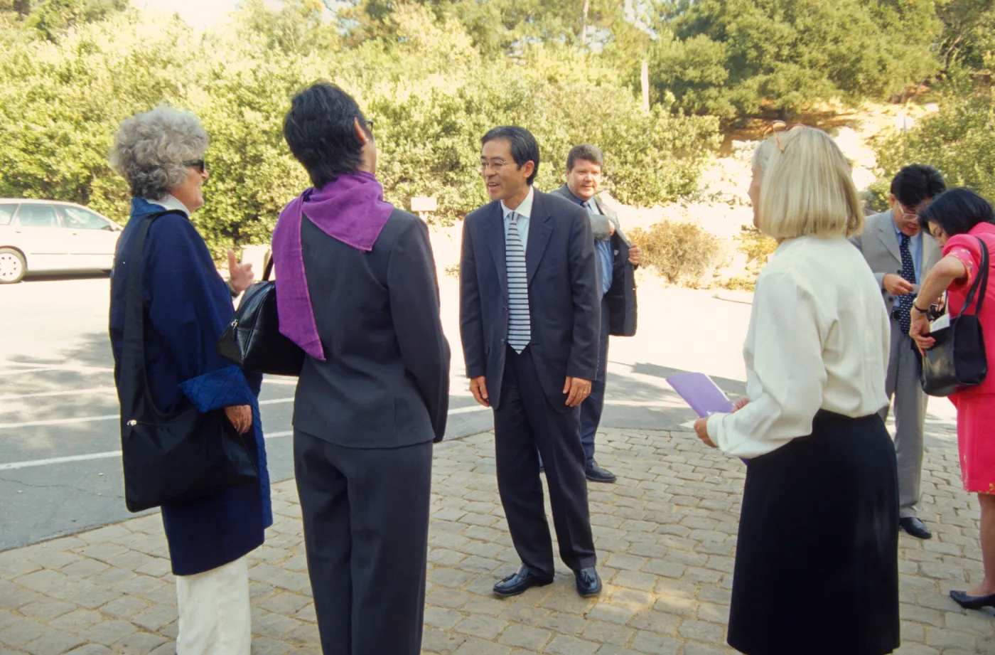 Japanese consul-general visit to Tea House