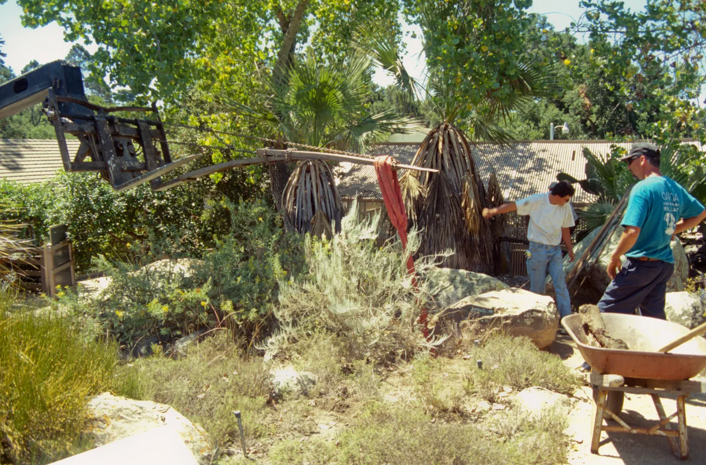 construction and placement of the Pritzlaff Bench in the Desert Section, 2000