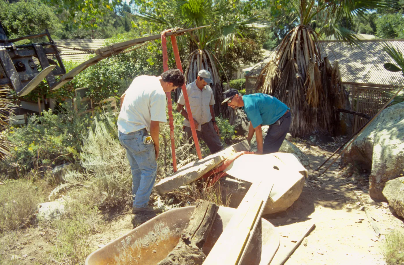construction and placement of the Pritzlaff Bench in the Desert Section, 2000