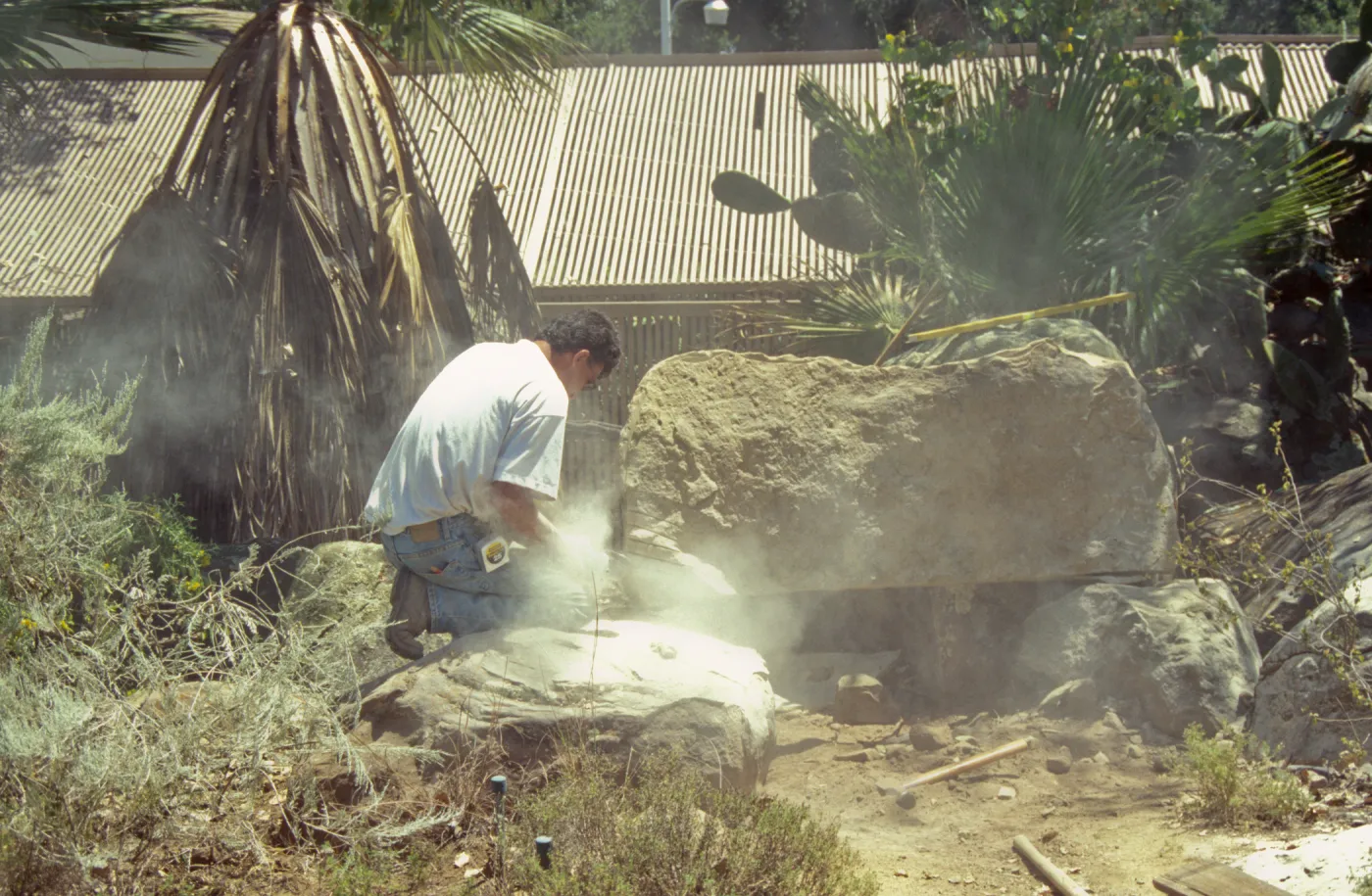construction and placement of the Pritzlaff Bench in the Desert Section, 2000