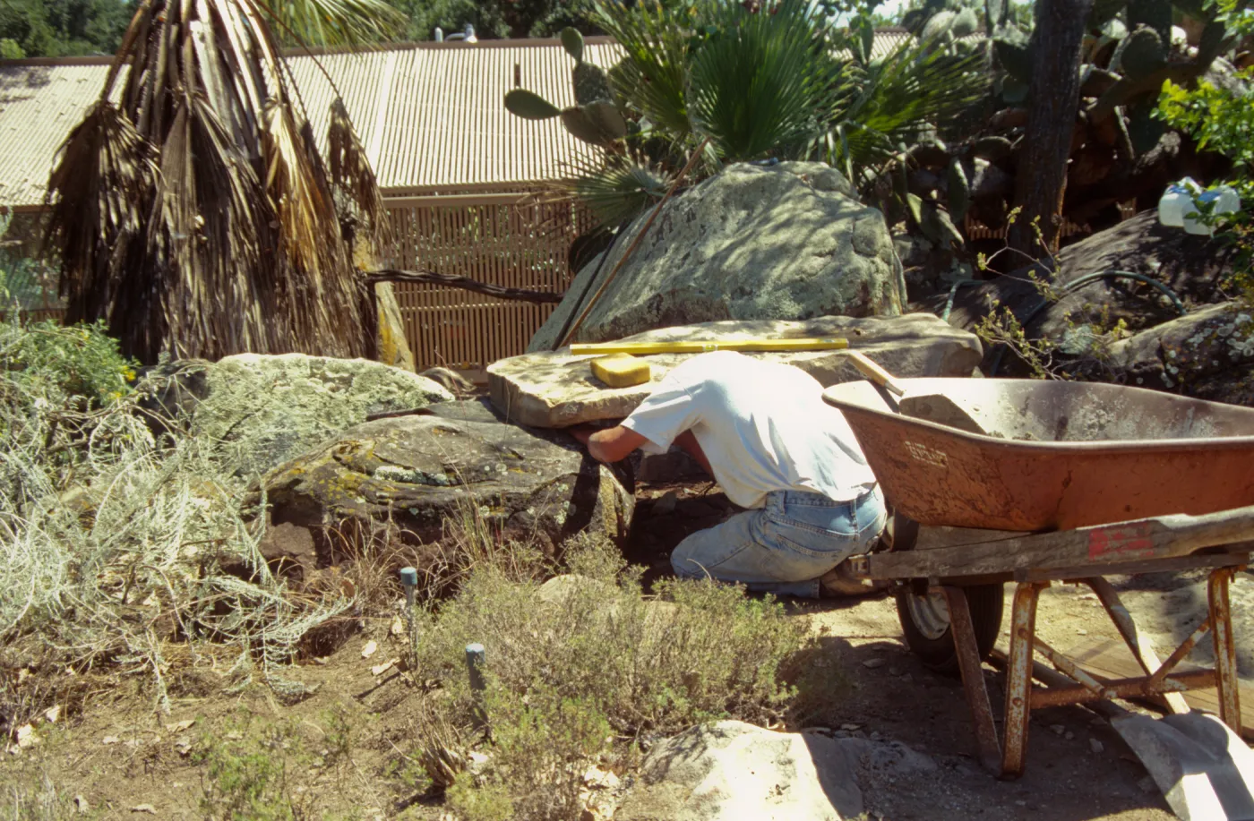 construction and placement of the Pritzlaff Bench in the Desert Section, 2000