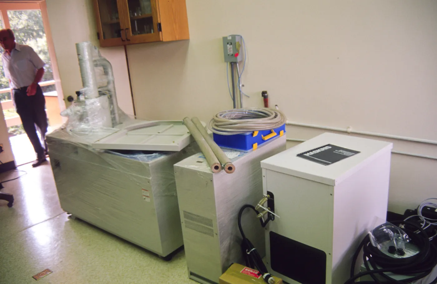 new SEM (scanning electron microscope) unit at SBBG, SEM Laboratory
