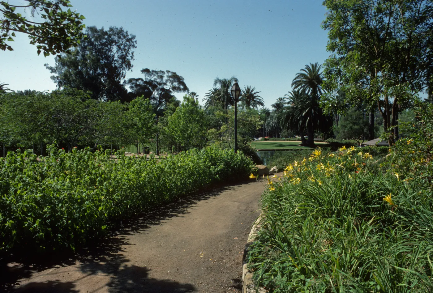 Alice Keck Park Memorial Garden