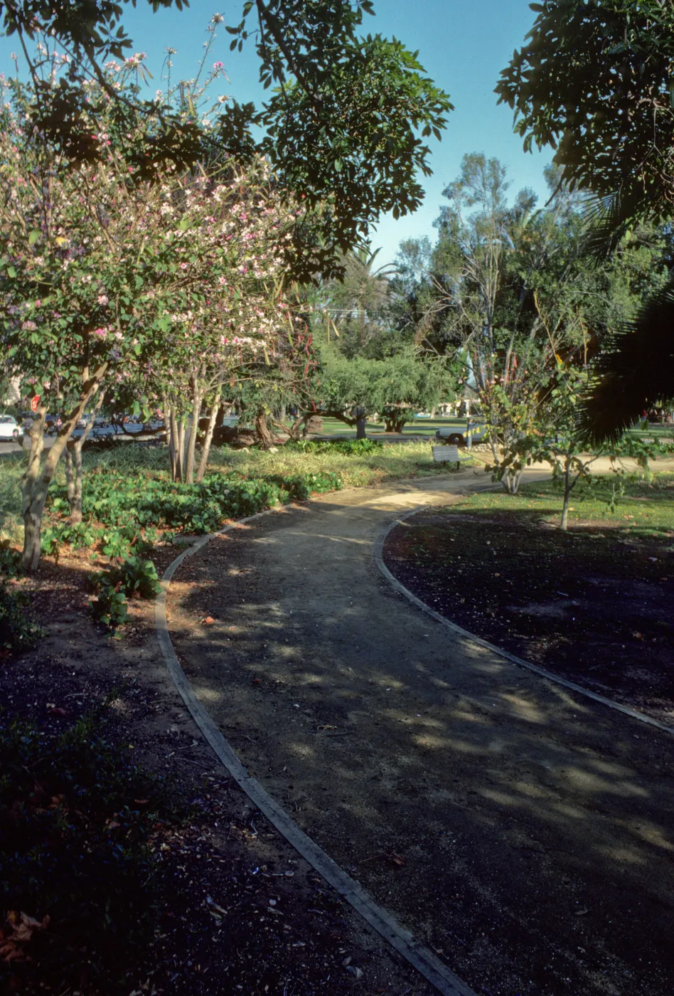 Alice Keck Park Memorial Garden
