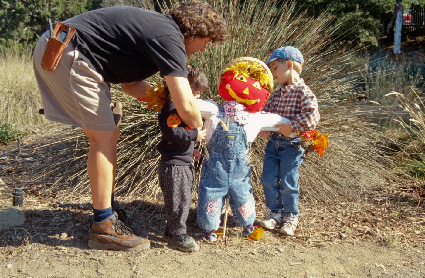 Scarecrow Contest 1998